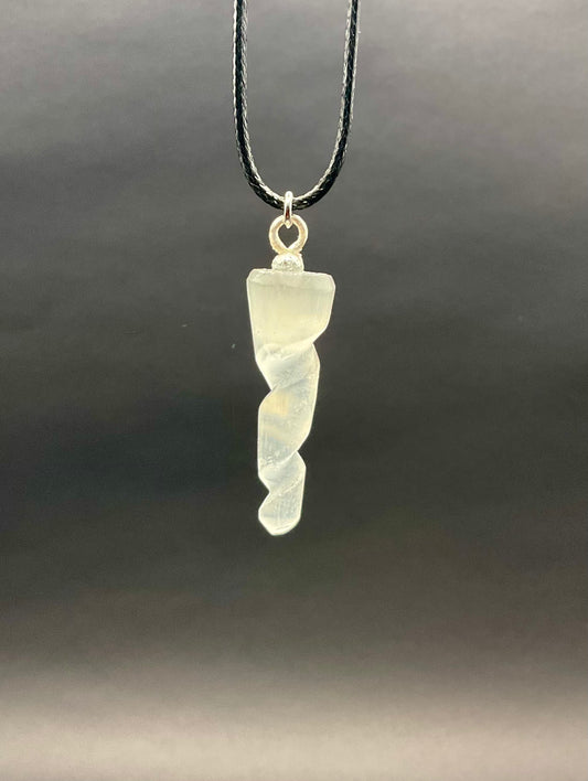 Selenite Pendant swirl